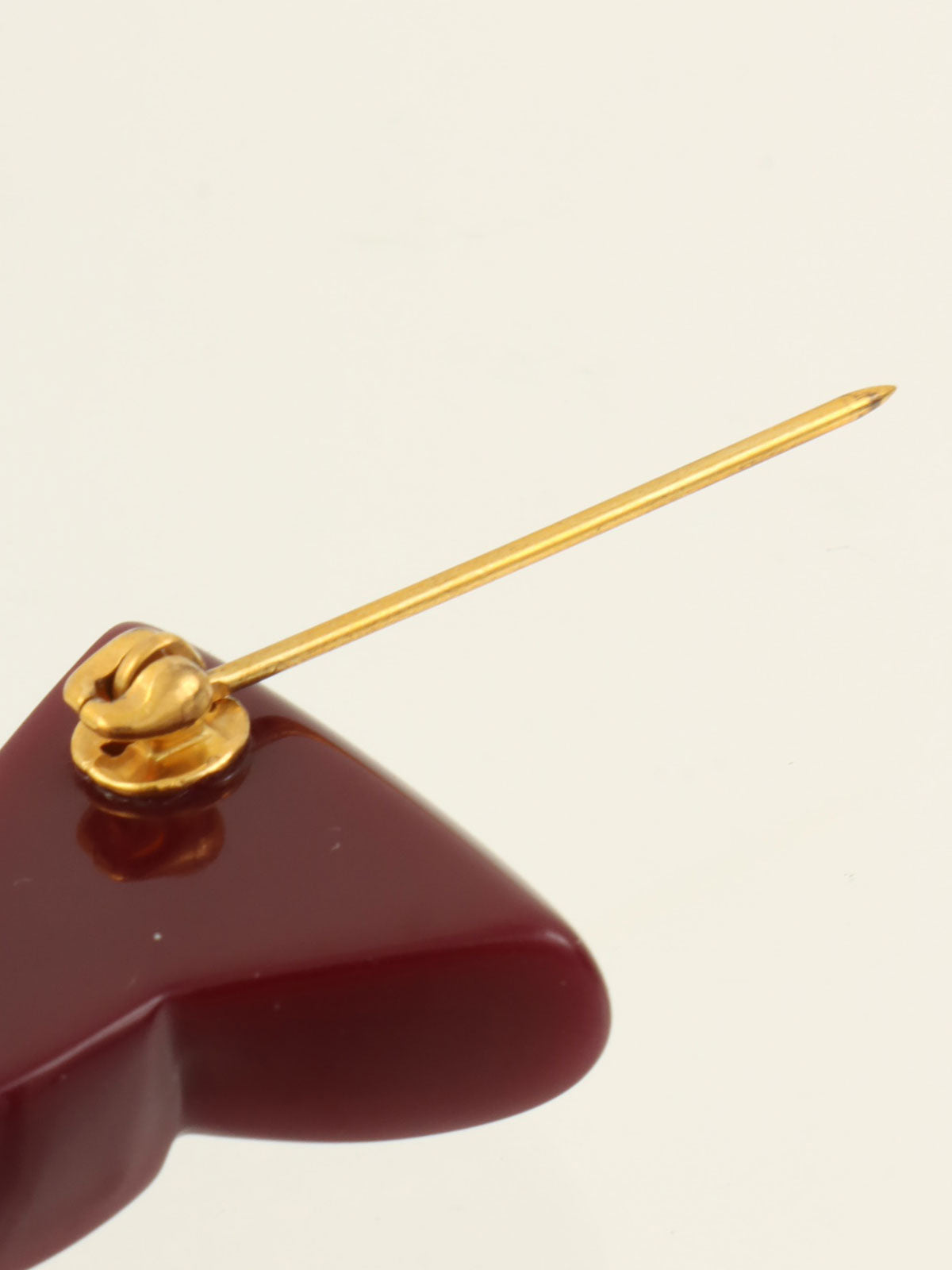 2002 Runstone CC Mark Ribbon Brooch, Bordeaux