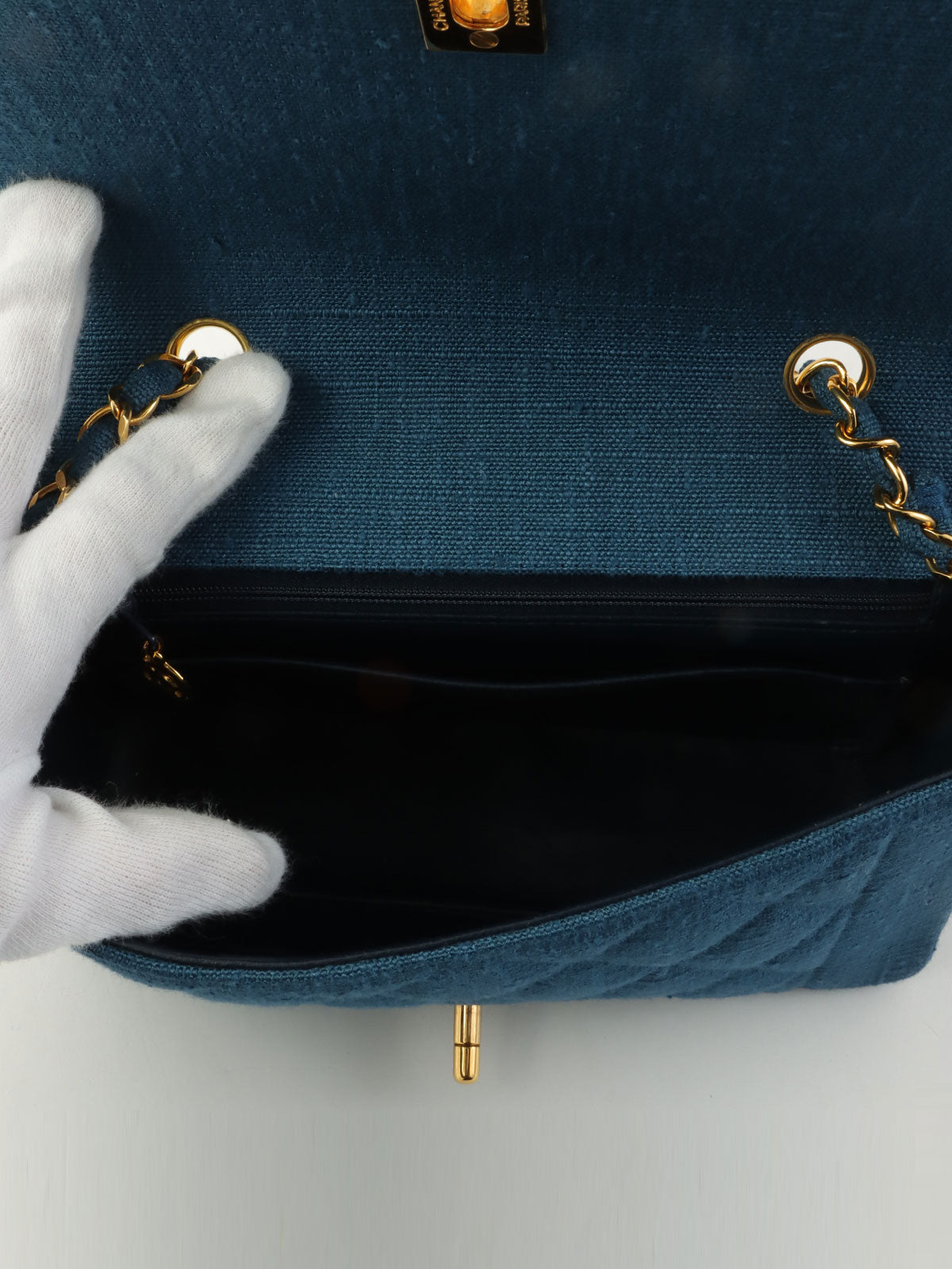 1992年頃製 ダイアナフラップチェーンバッグ22cm ブルー