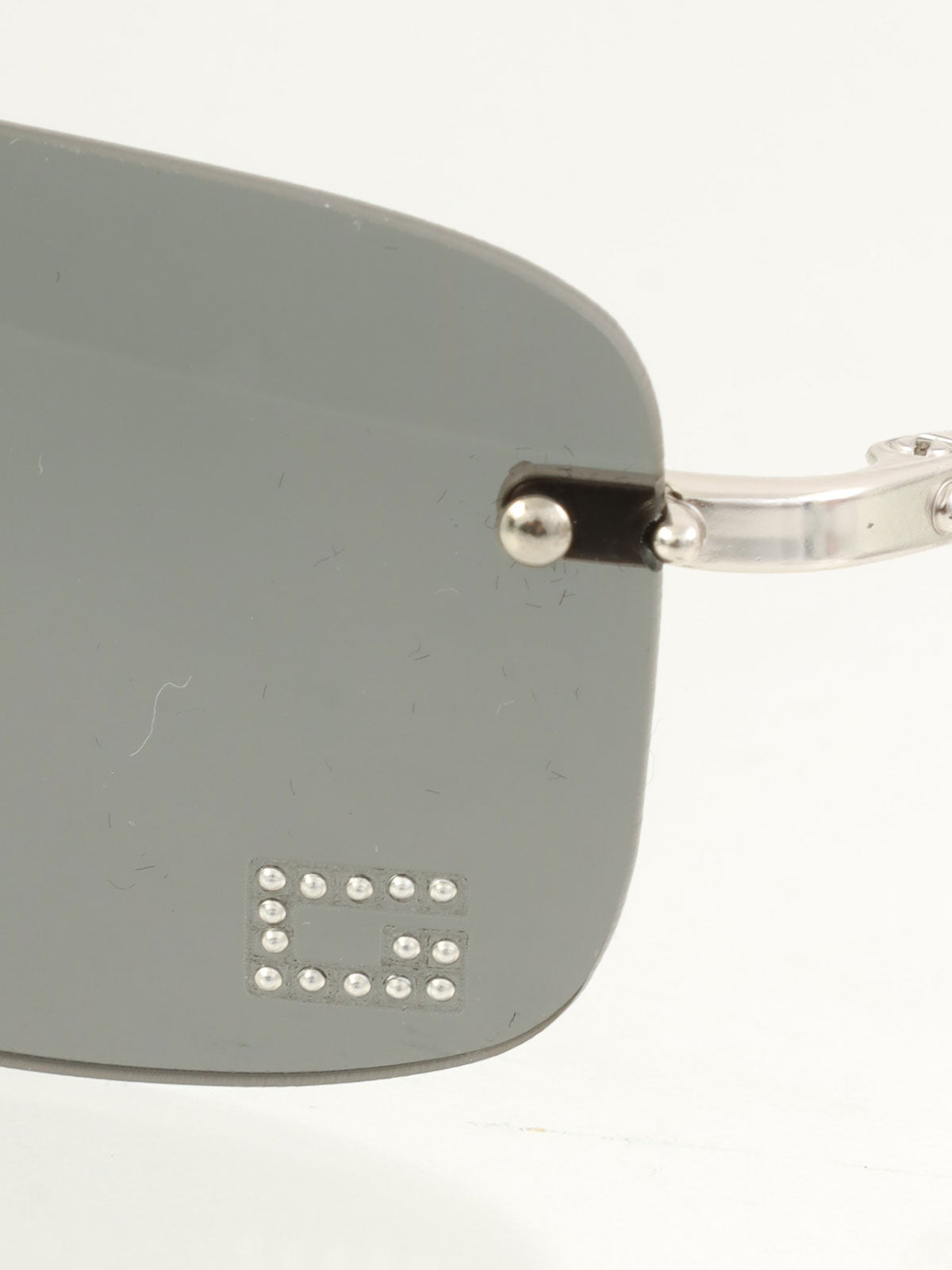 リムレスGロゴサングラス ブラック