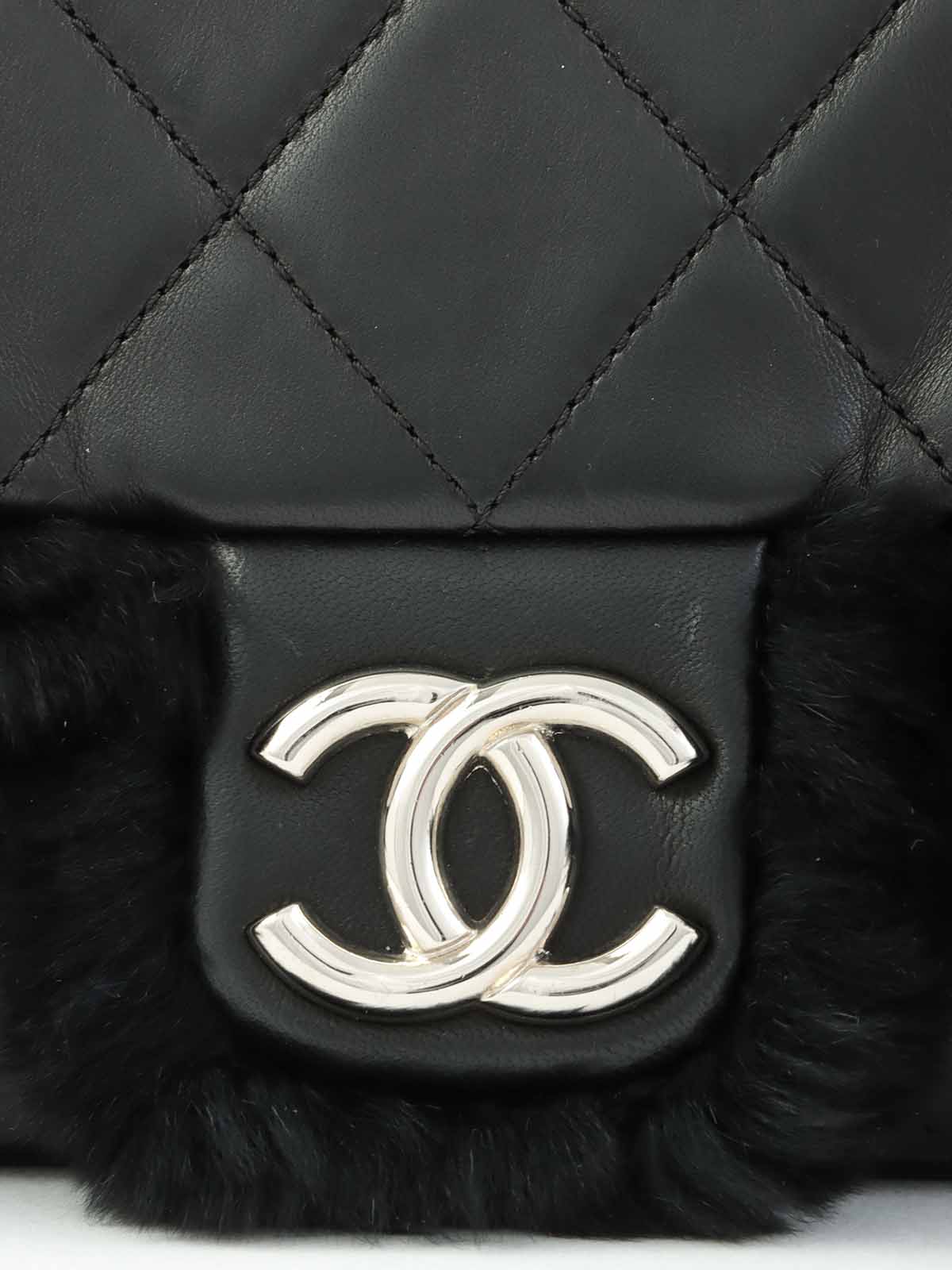 2008 Matelasse W Chain Fur Shoulder Bag Black
