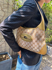 Canvas GG Pattern Horsebit Plate Shoulder Bag in Beige/Gold