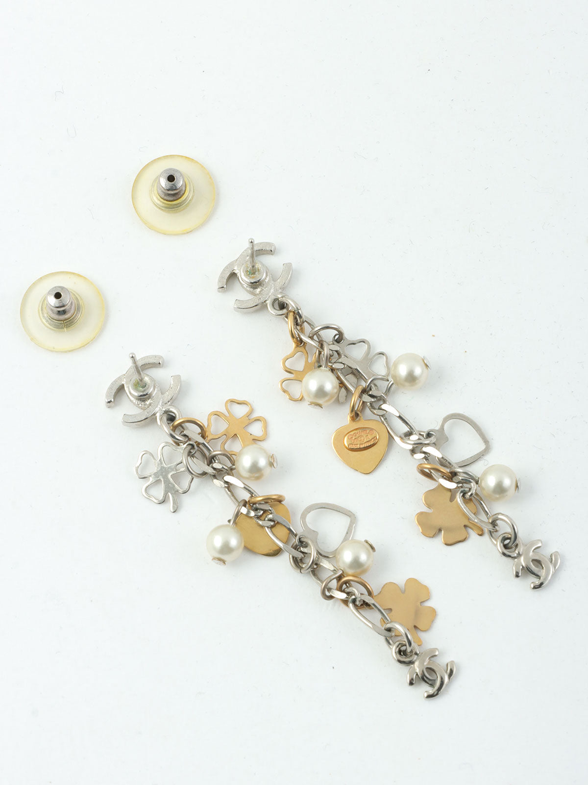 2006 CC Mark Heart Clover Motif Swing Earrings Silver/Gold