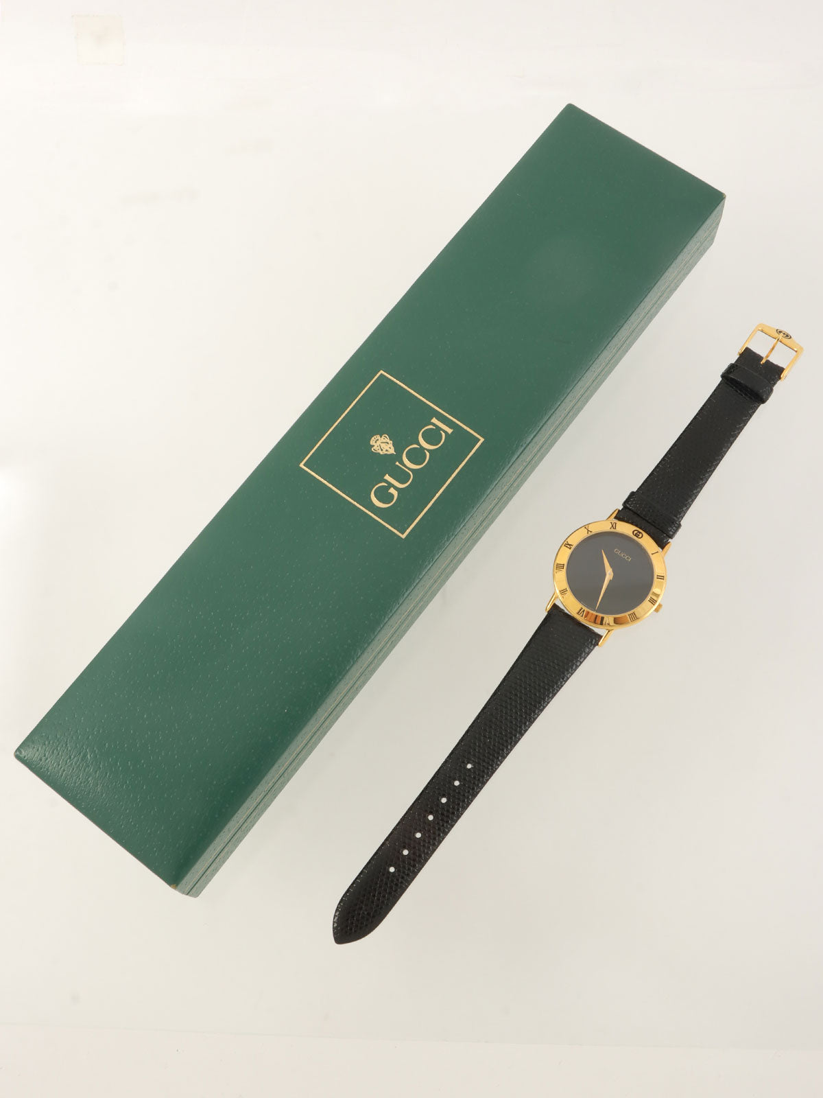 Round Logo Face Watch Black/Gold