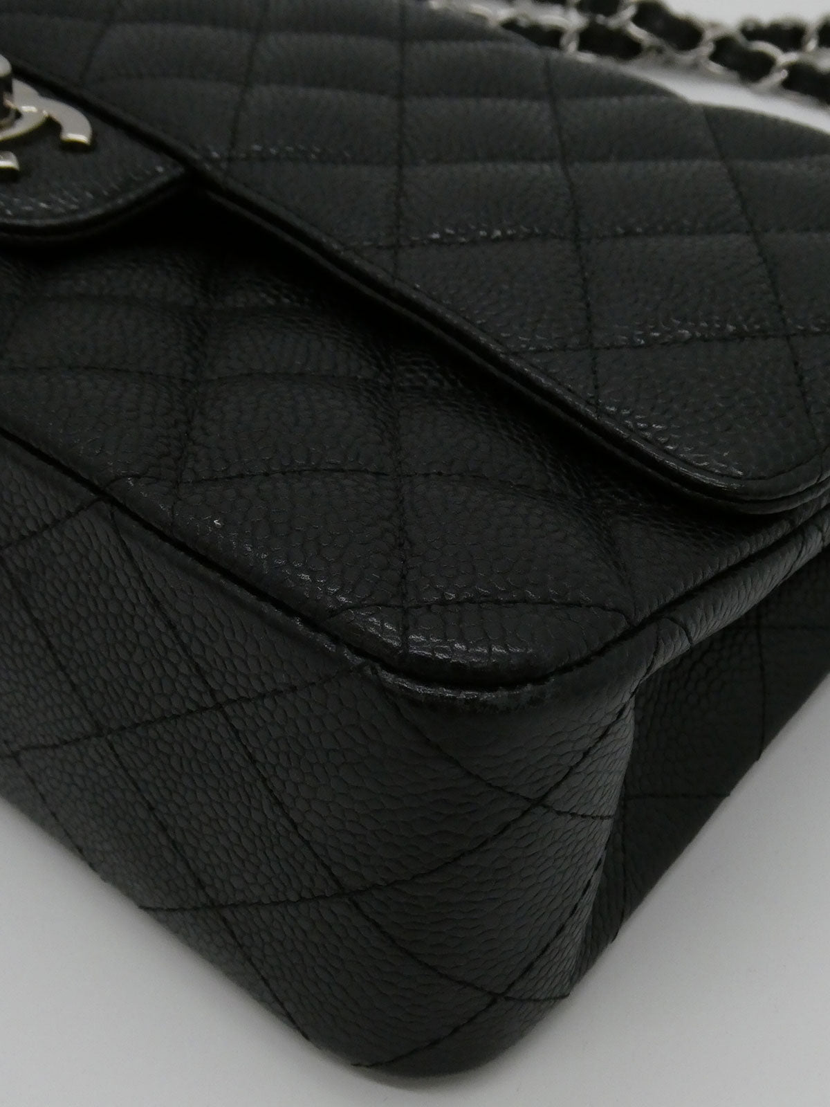 2008年頃製 キャビアスキンクラシックフラップチェーンバッグ25cm ブラック