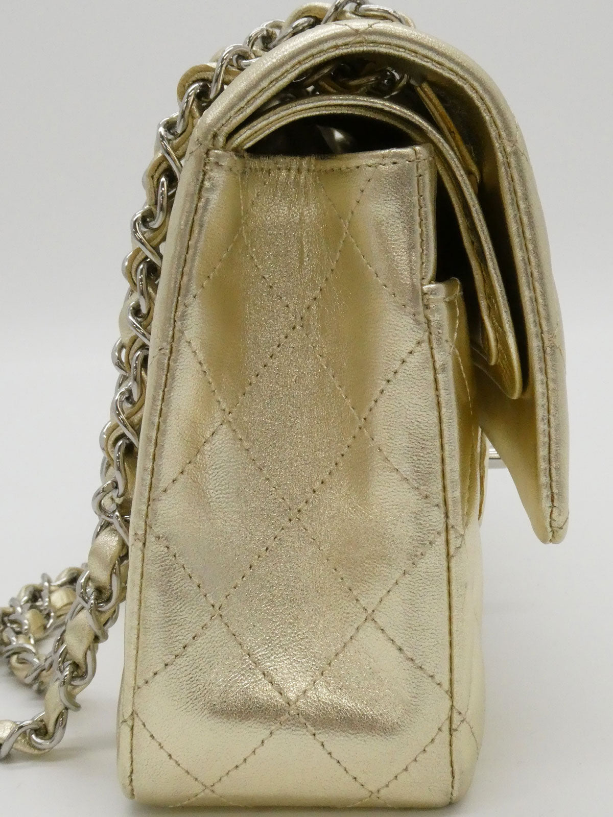 2003年頃製 クラシックフラップチェーンバッグ25cm メタリックゴールド