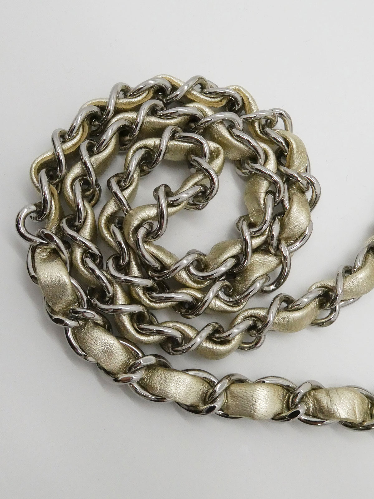 2003年頃製 クラシックフラップチェーンバッグ25cm メタリックゴールド