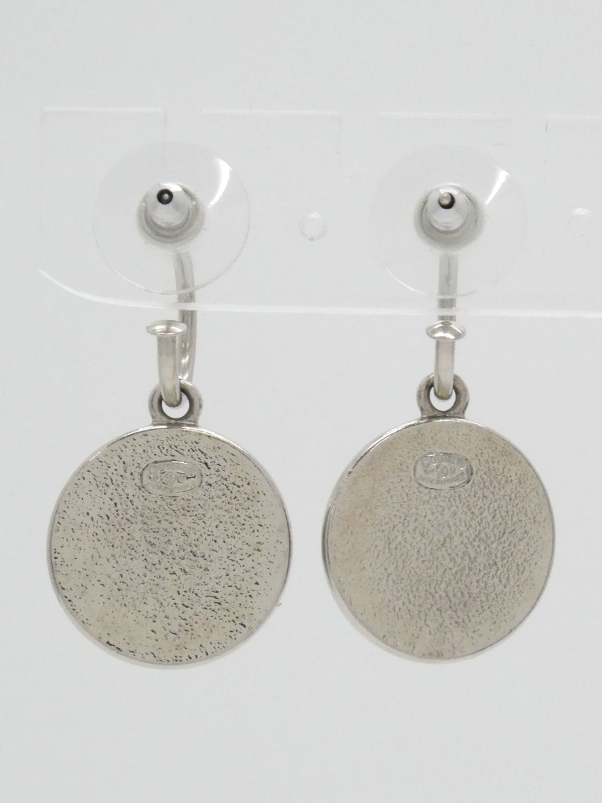 2004 Round CC Mark Hoop Earrings in Silver/Black