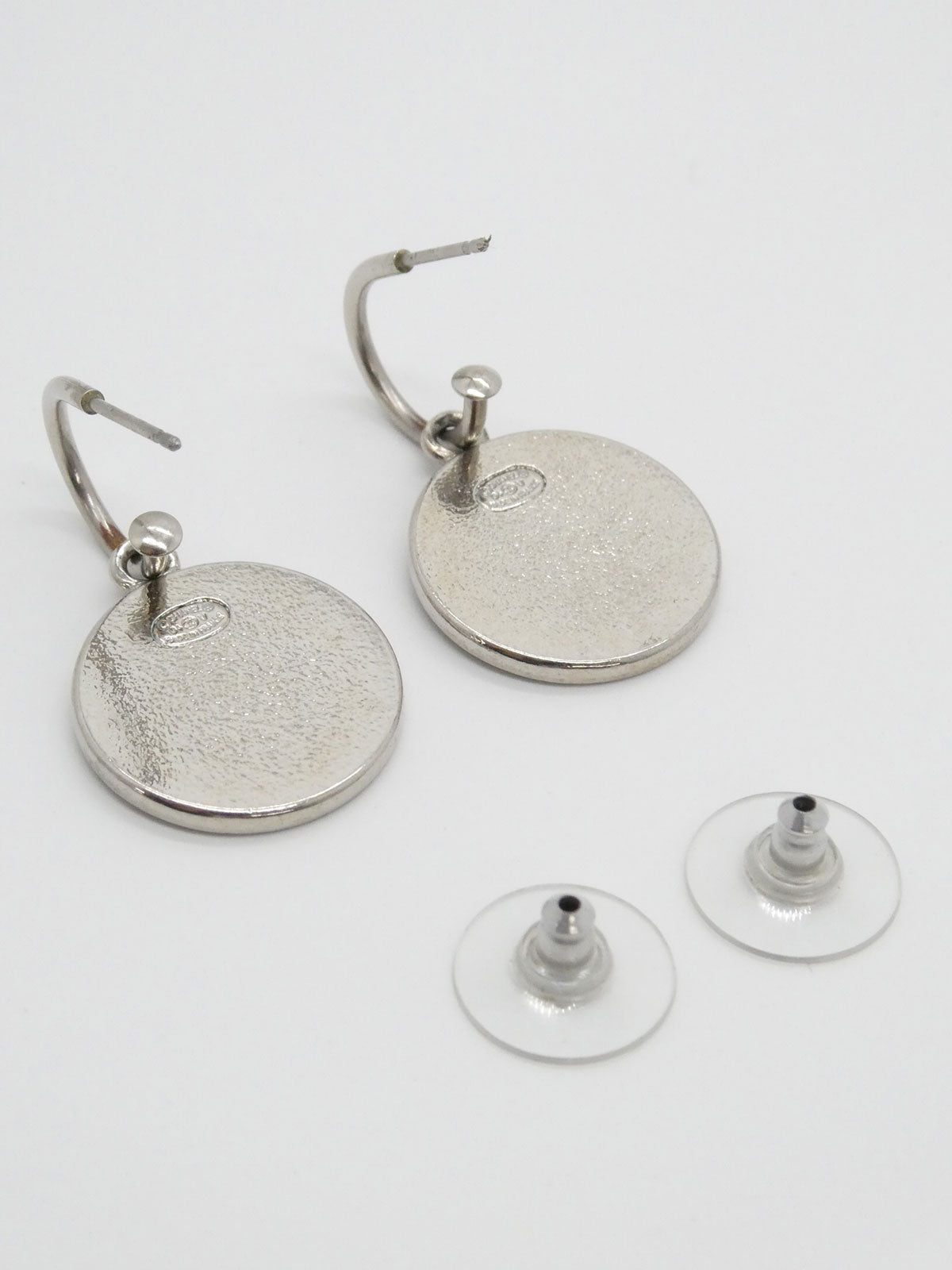 2004 Round CC Mark Hoop Earrings in Silver/Black