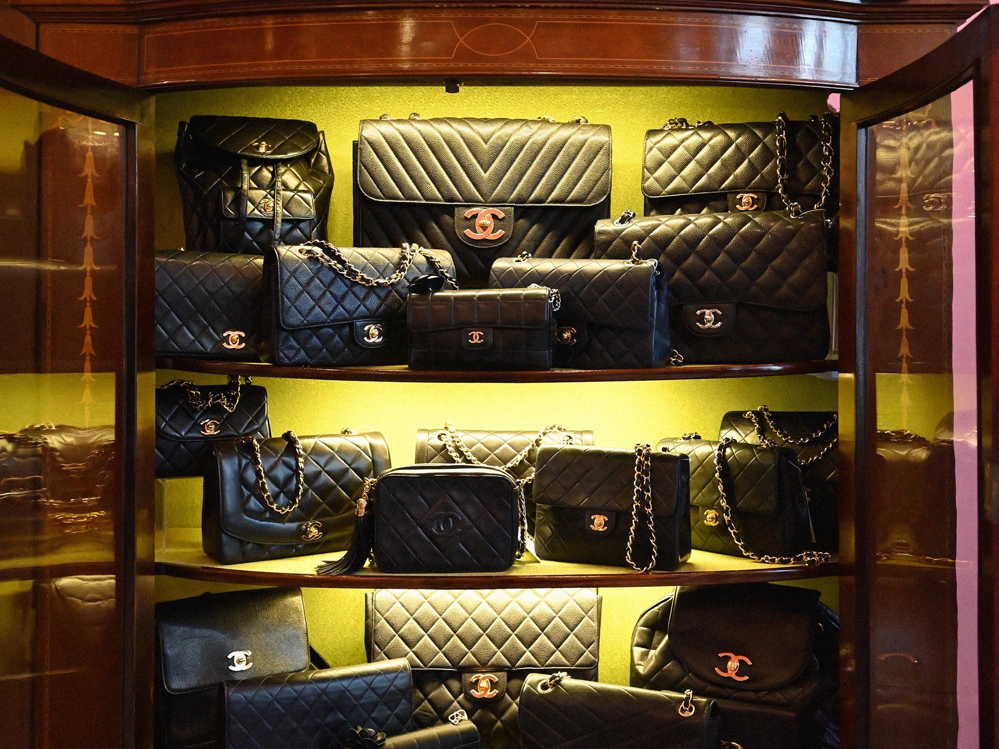 QOO_Shinsaibashi-store-1.webp