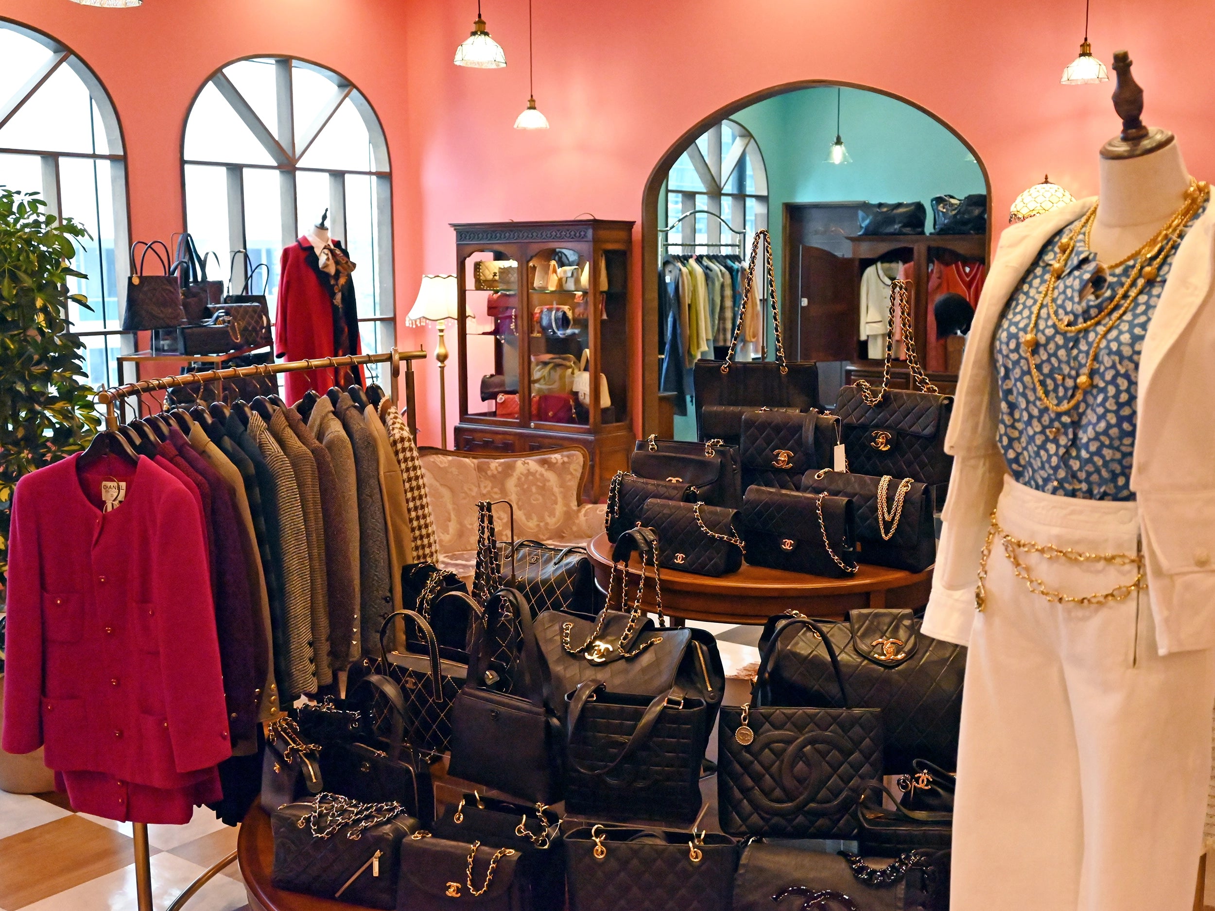 QOO_Shinsaibashi-store-2.webp