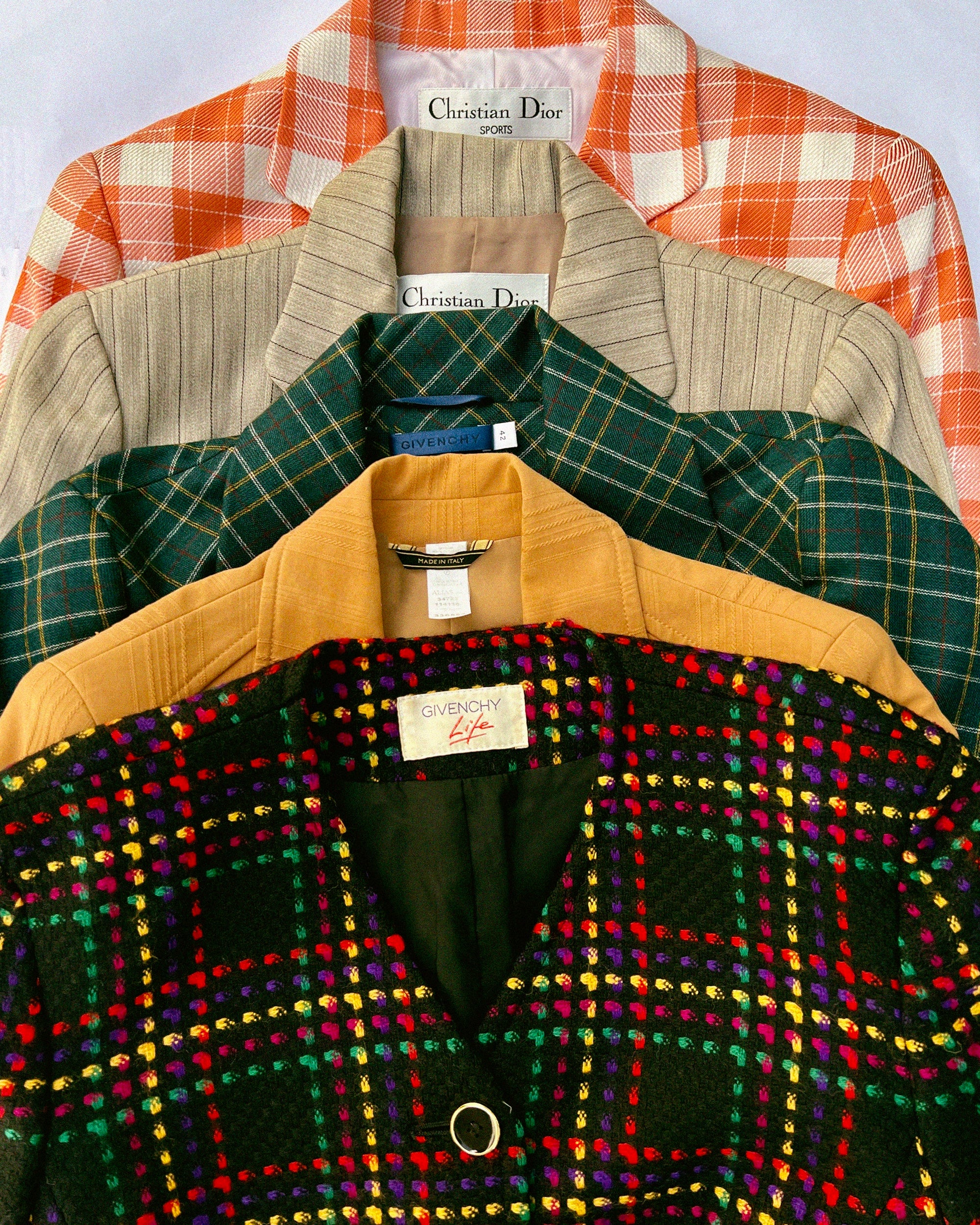 qoo-online-202510-clothing.webp